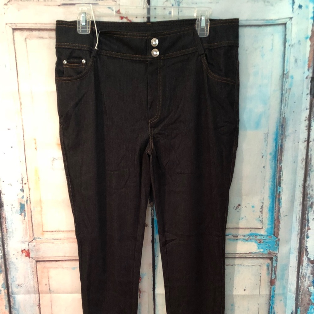 PLUS WOMENS JEGGINGS
